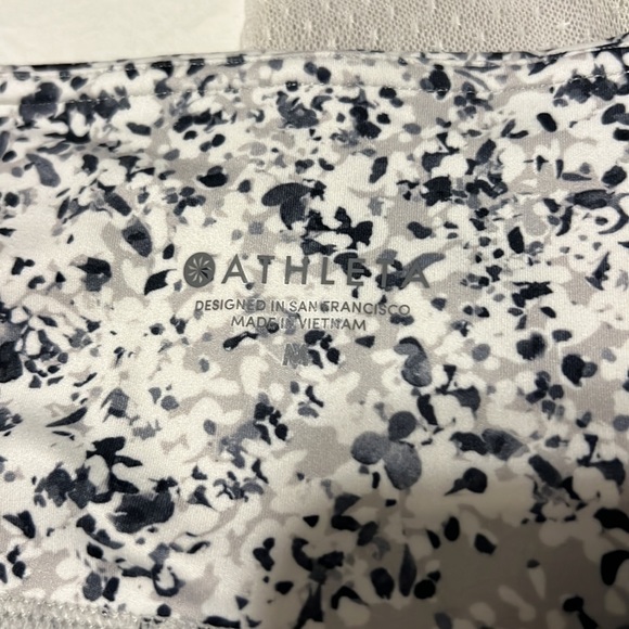 Athleta Sandstone Salutation 7/8 Leggings - Picture 4 of 4